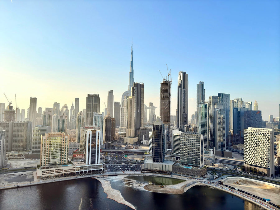 United Arab Emirates Travel Guide 2026: Dubai, Abu Dhabi and eSIM Tips