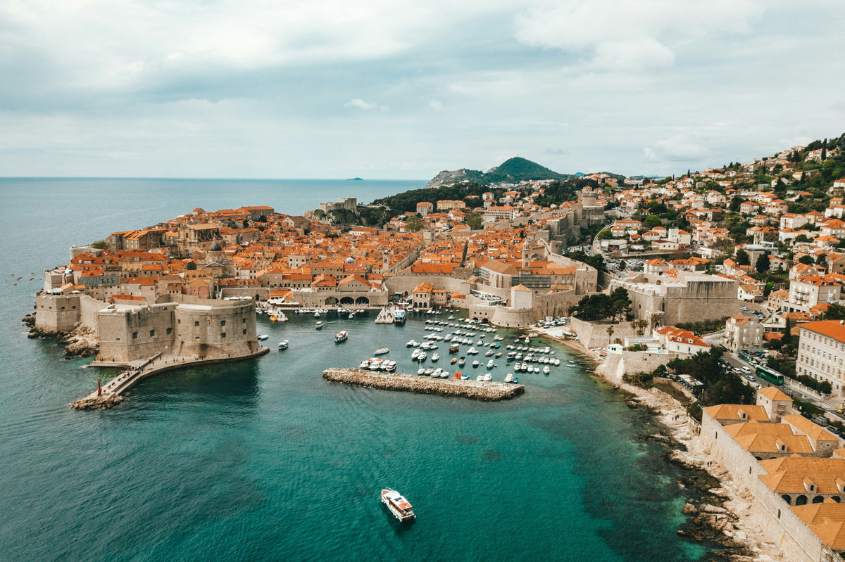 Dubrovnik Travel Guide 2026: Best Things to Do, Beaches & Travel Tips