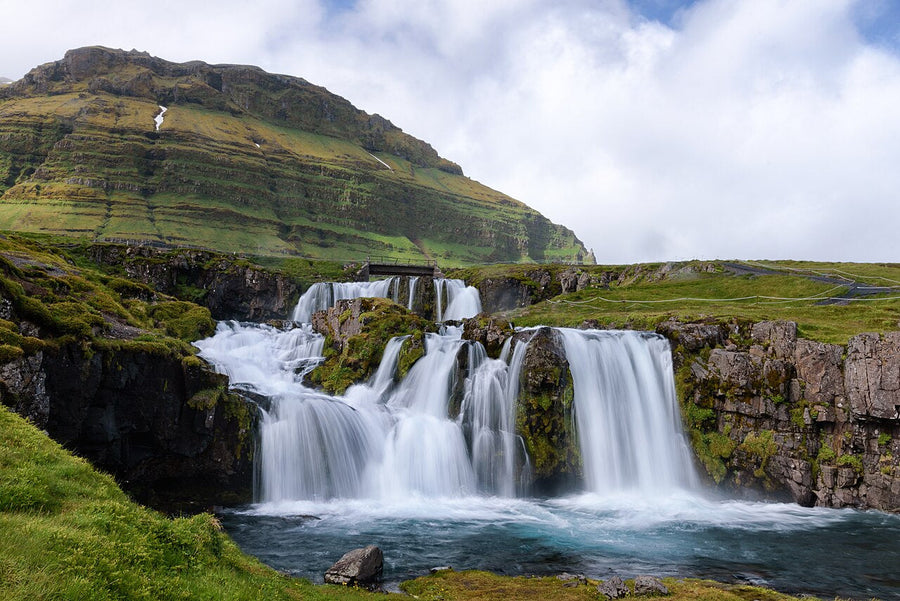 Iceland Travel Guide 2026: Ring Road, Waterfalls, Northern Lights & eSIM
